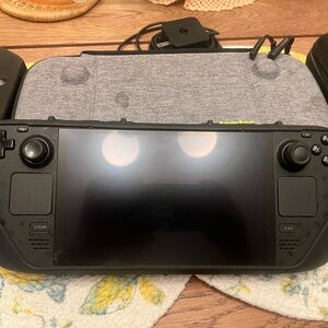 Steam Deck OLED 1TB Used But Working Properly Included Killswitch An Tomtoc Case